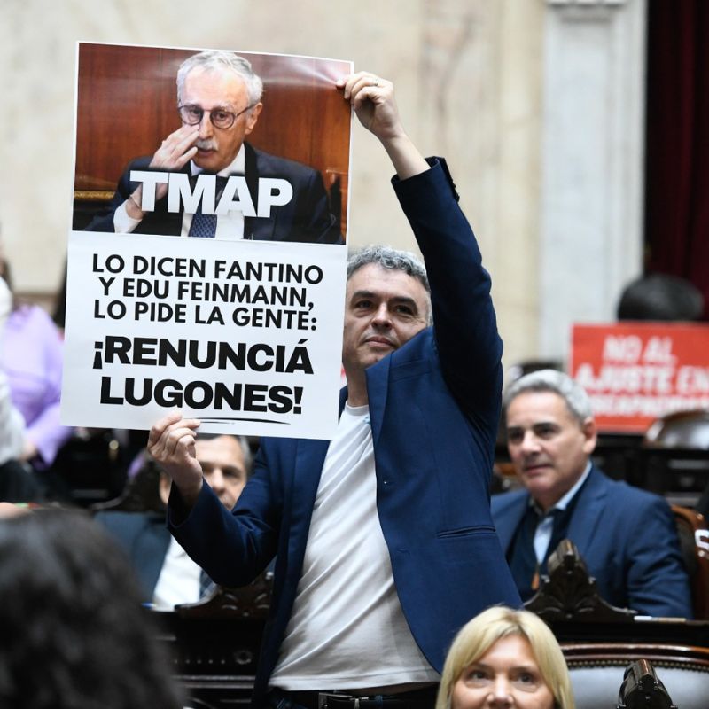 Paulón convoca a Karina Milei a dar explicaciones por las supuestas coimas a laboratorios